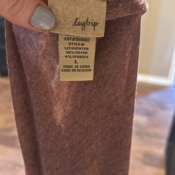 Daytrip Lightweight Ombre Cardigan - Picture 3 of 4